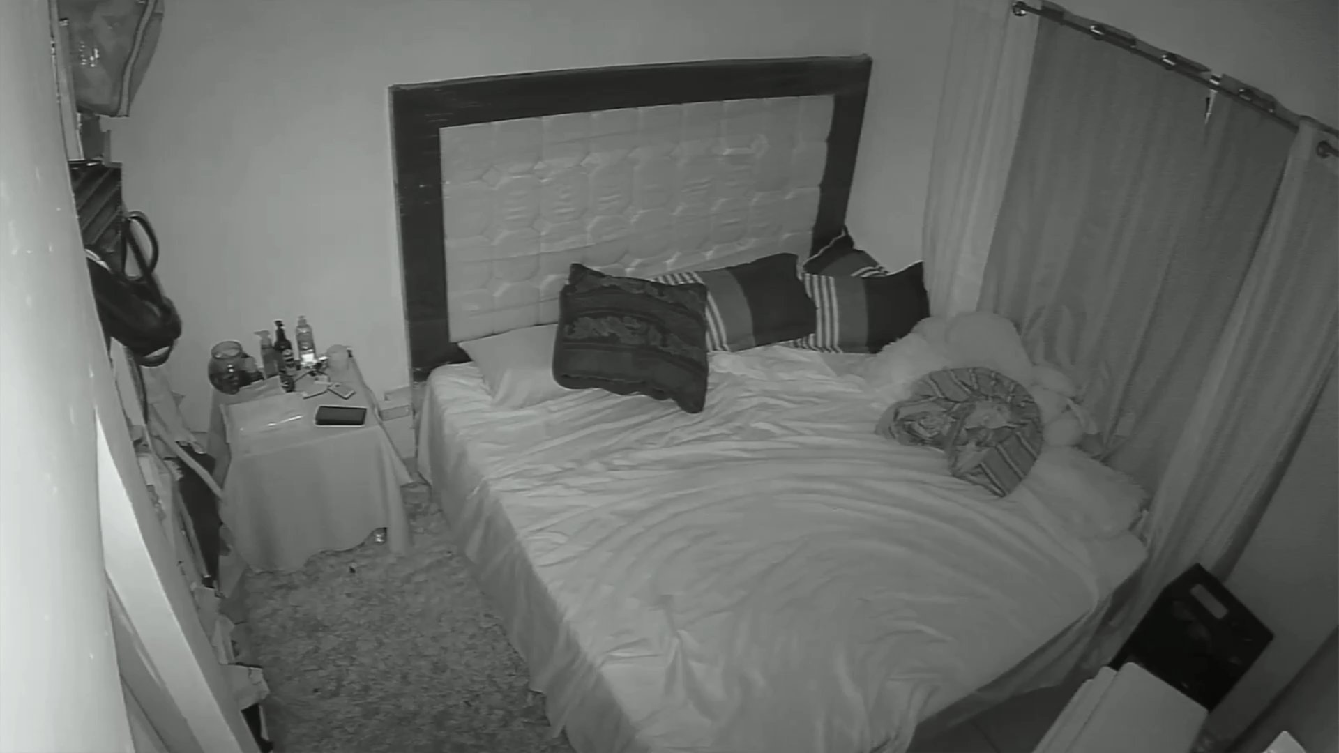 Couple Caught Fucking in Bedroom on Security Camera