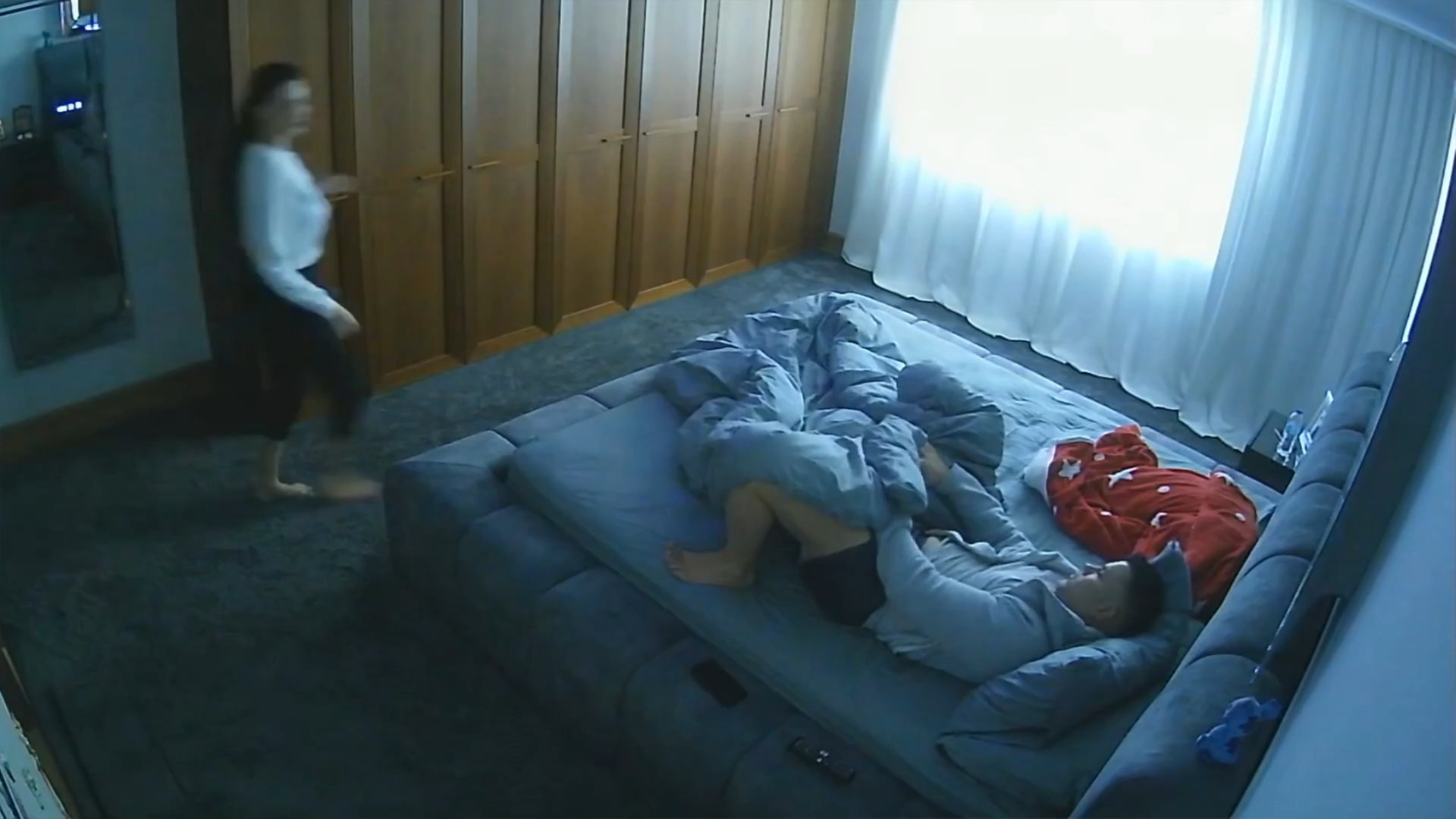 Italian Woman Cheating on Husband - IP Camera Bedroom Caught