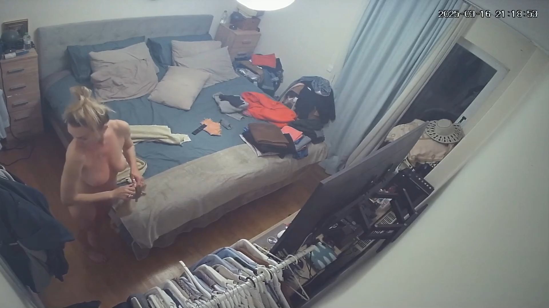 Hot Amateur Couple Caught on Hidden Camera Having Sex