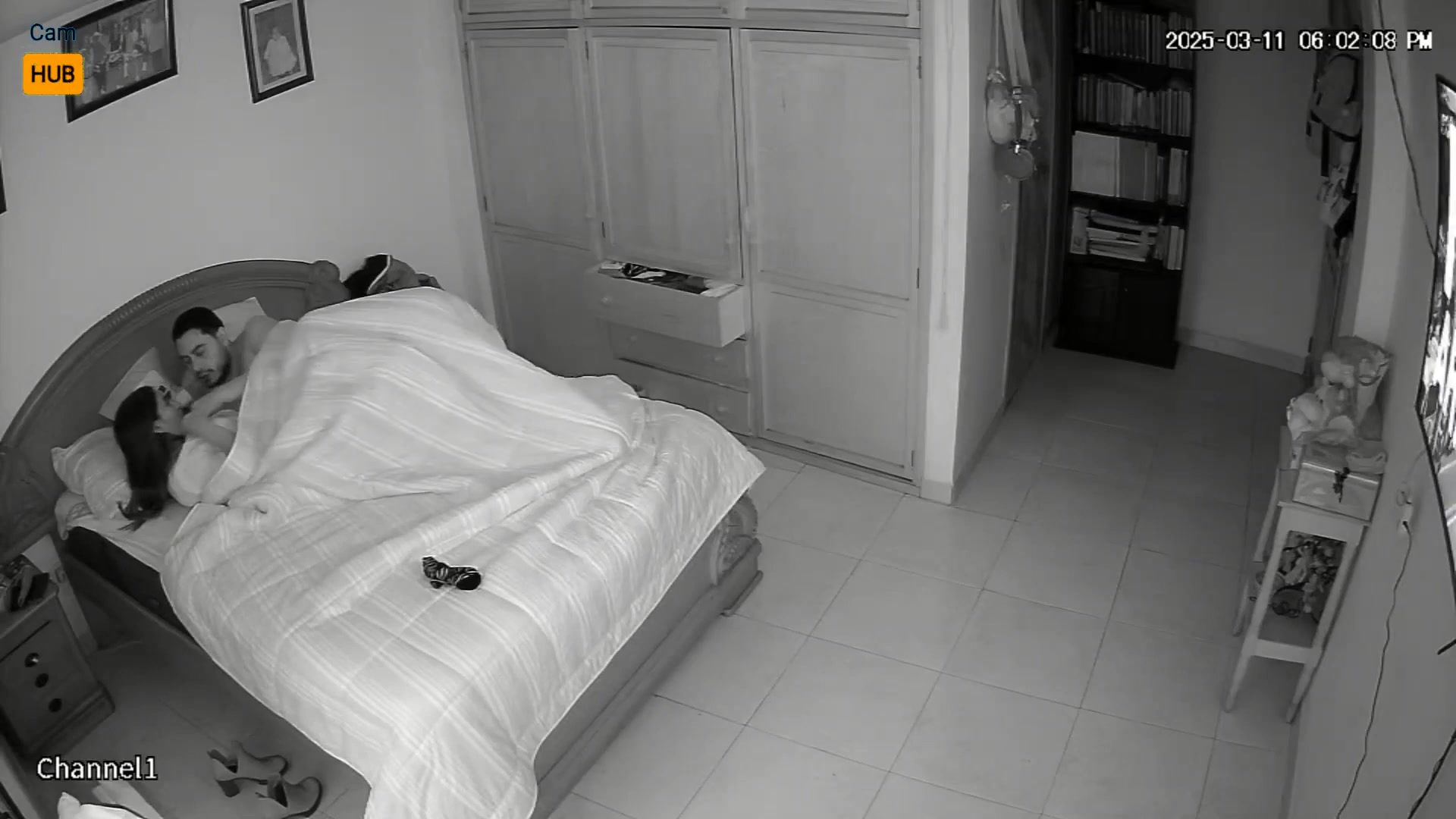 Amateur Couple Bedroom Cam Recording 569