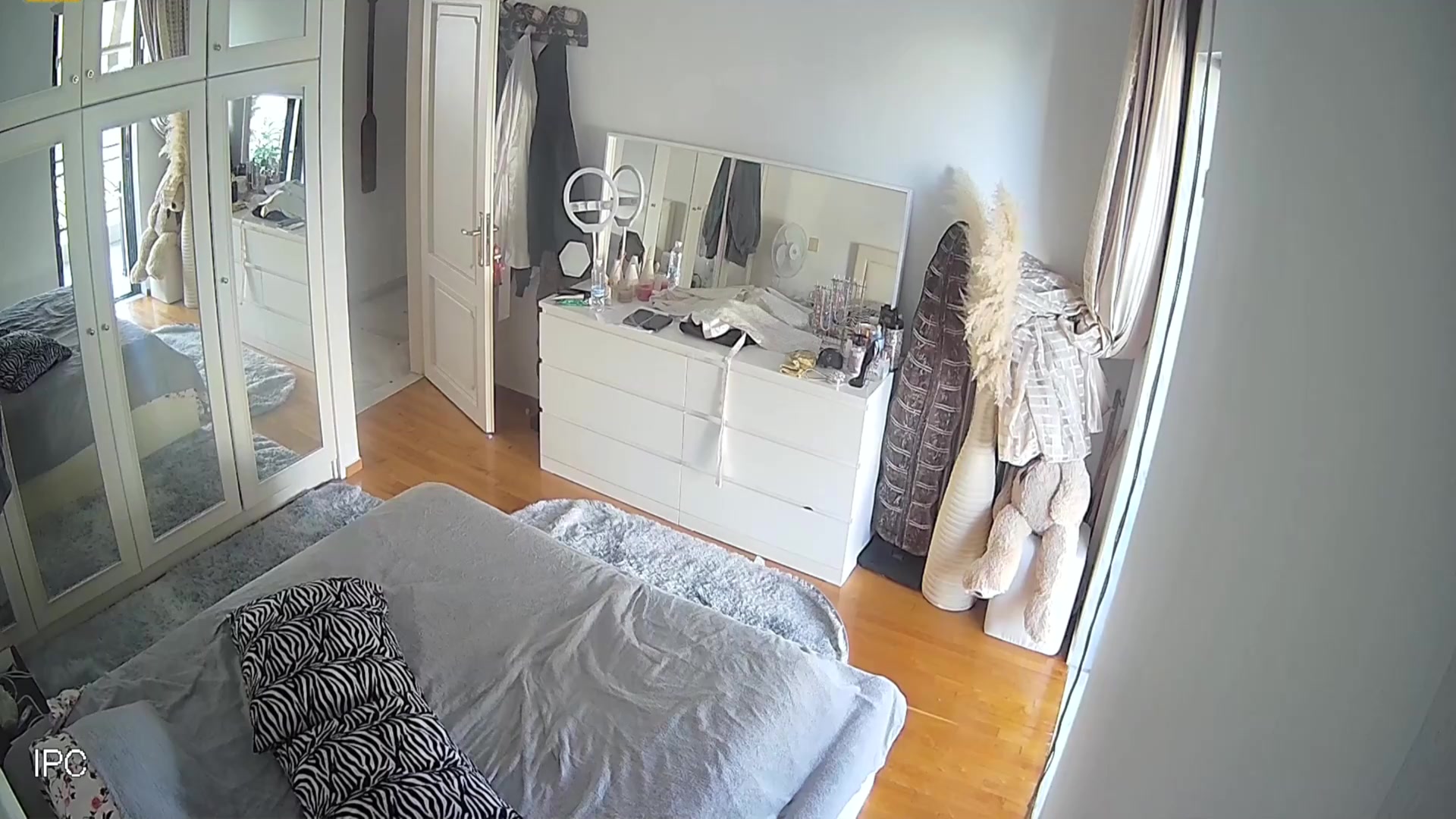 Real Amateur Bedroom Cam - Nothing Staged 677
